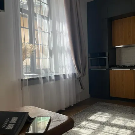 Lvapart 3 вул ковжуна центр не далеко від ж д вокзалу звітні документи * Leopoli