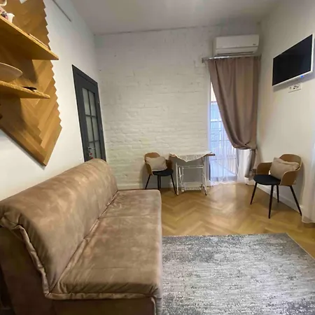 Lvapart 3 вул ковжуна центр не далеко від ж д вокзалу звітні документи Apartman *